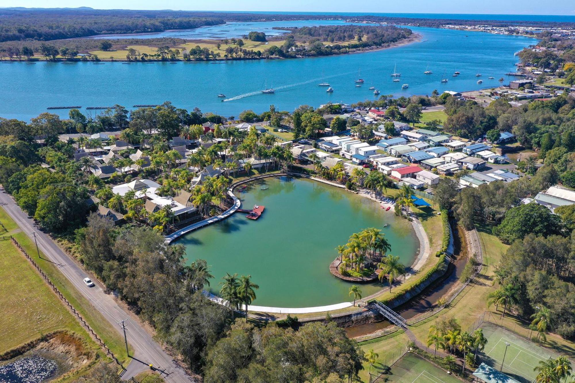 Ultiqa Village Resort Port Macquarie Esterno foto